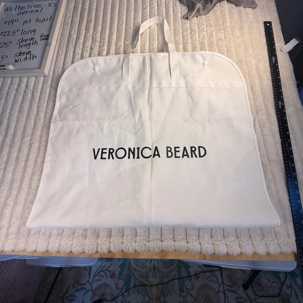 Veronica Beard White Cloth Garment Bag Travel‎ Suit Cover 25x44 Zippered